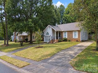 6501 Old Meadow Rd, Charlotte, NC 28227