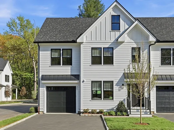 36 Loomis #301, Bedford, MA 01730