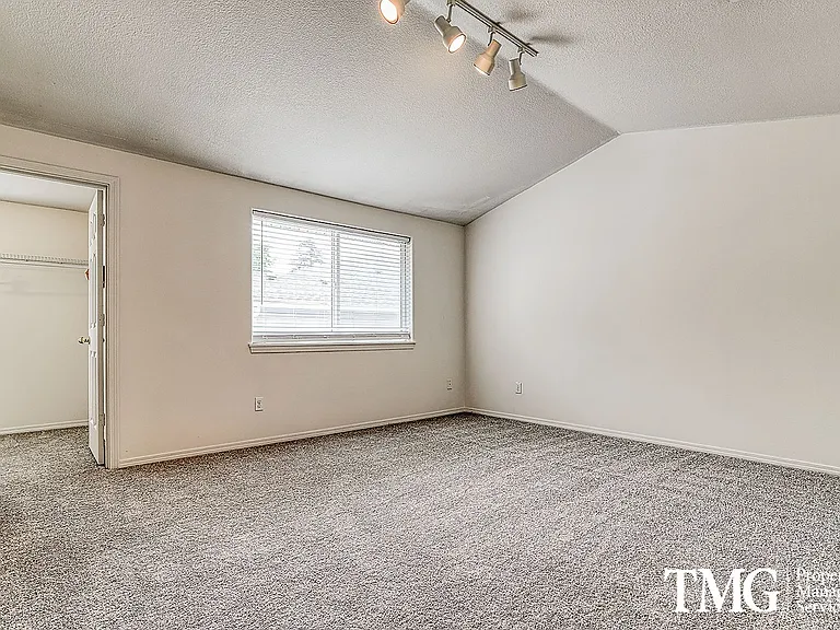 5522 NE 89th Ave — Photo 20