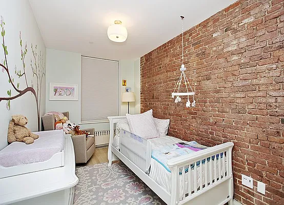 Sold by Warburg | media 5