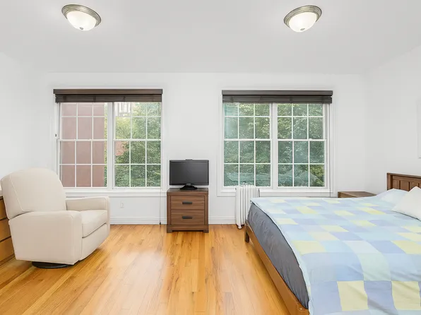 50 Fort Greene Place image 6 of 10