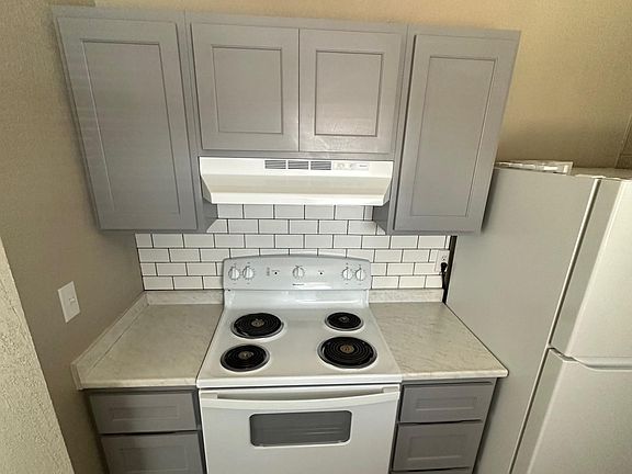 2nd image of 3312 Sheppard Ave APT 71