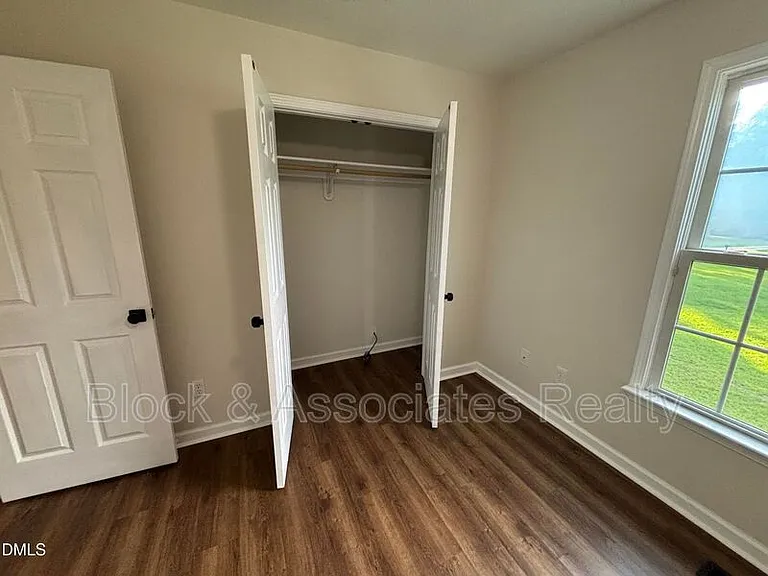 170 Devin Dr — Photo 59