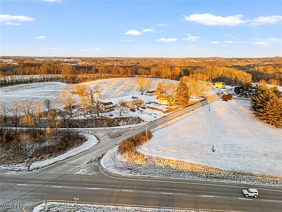 5th image of 10595 Forty Corners Rd NW