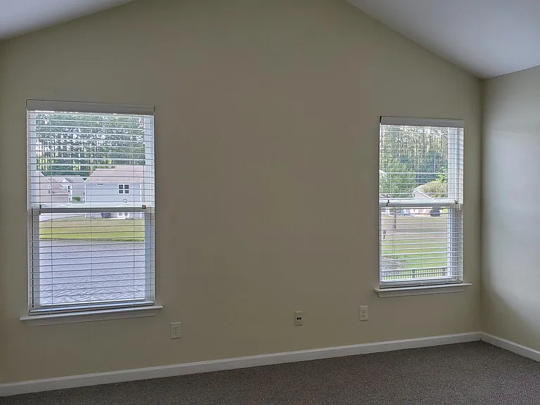 61 Running Oak Dr — Photo 11