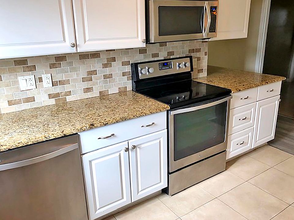 1st image of 26356 Raleigh Dr #318