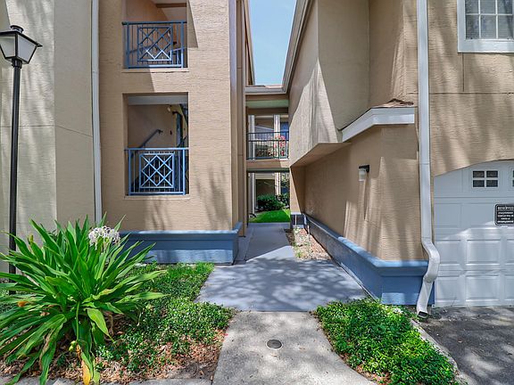 2nd image of 7230 Westpointe Blvd APT 1212