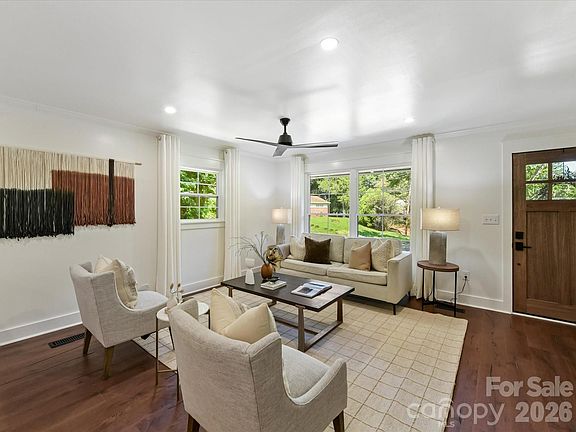3rd image of 6711 Raven Pl