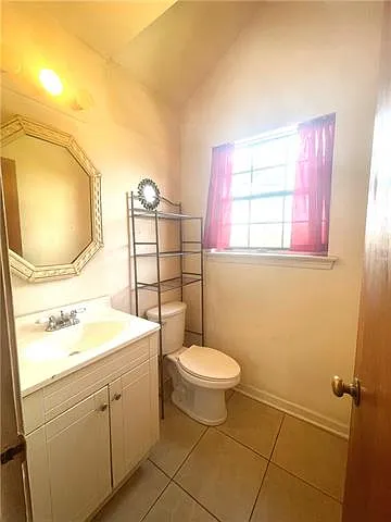 5 Brandon Hall Dr #D — Photo 8
