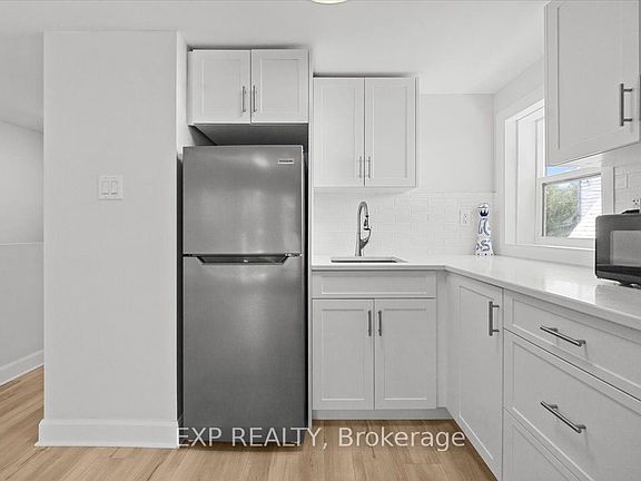 5th image of 183 Britannia Rd #1