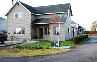 2nd image of 620 Alder Ave