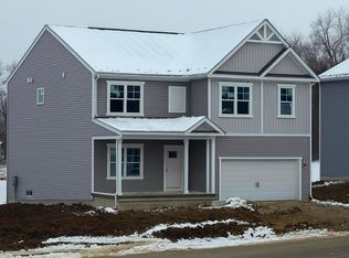 175 Oak Valley Ct, Newark, OH 43055