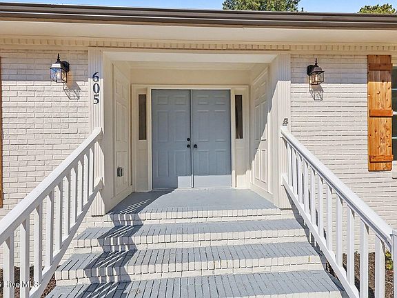 4th image of 605 Forrest Road