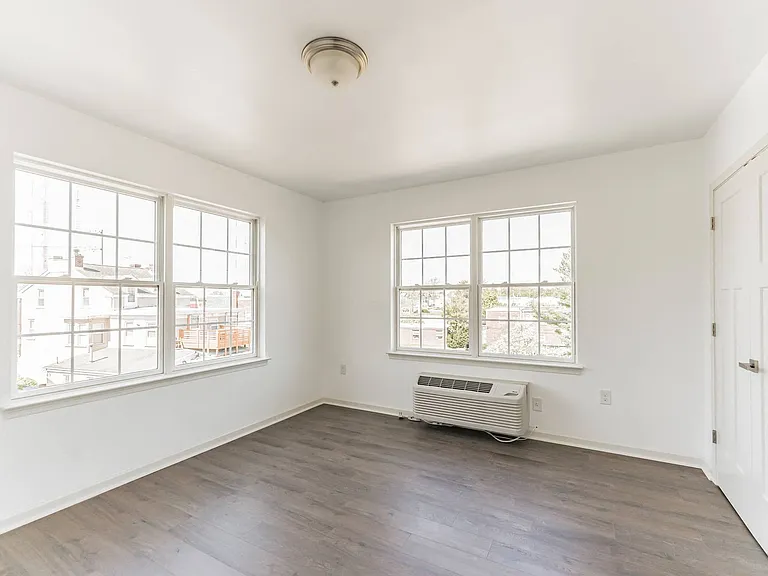 7105 Ridge Avenue — Photo 12