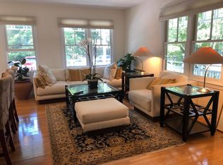 20 Russell Pl, Arlington, MA 02474