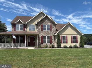 1 N Night Hawk Dr, Orwigsburg, PA 17961