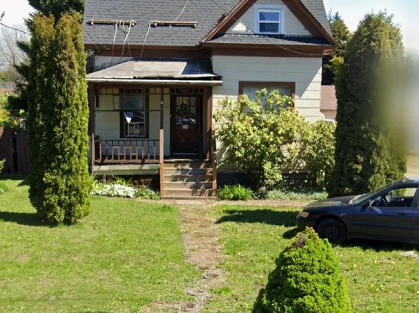 8411 Tacoma Avenue S, Tacoma, WA 98444