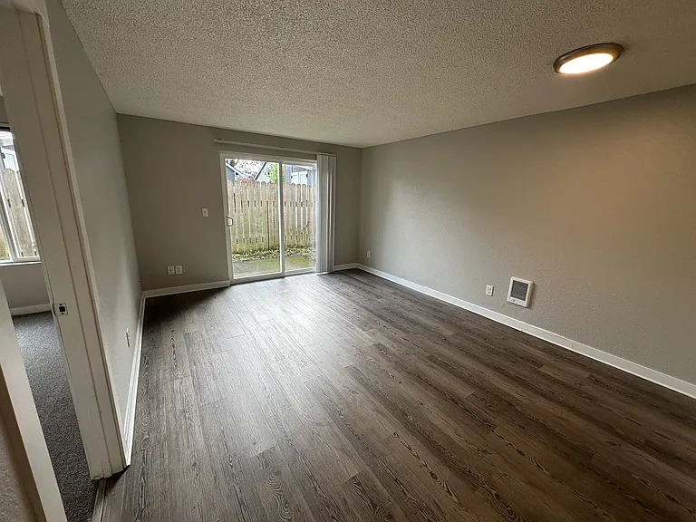 Greenfield Apartments — Photo 27