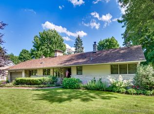 25 Briar Rd, Golf, IL 60029