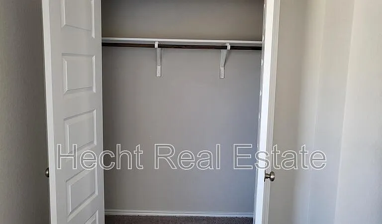 2440 Ayers Dr — Photo 24