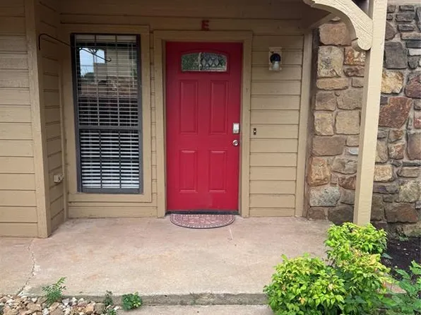 14321 N Pennsylvania Ave #19E, Oklahoma City, OK 73134