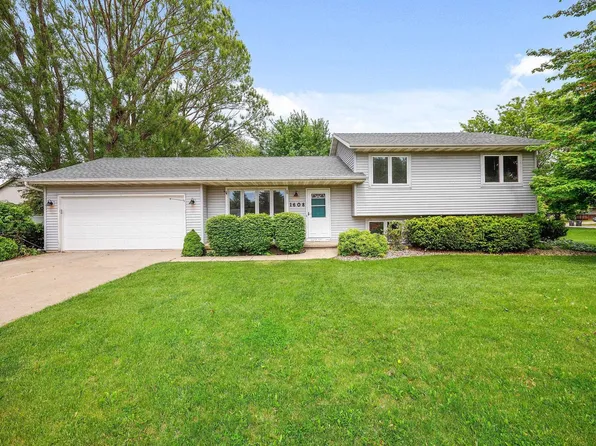 1608 Matthew Way, Stoughton, WI 53589