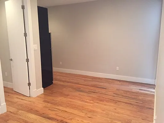 Rented by Premier Metro Realty Corp | media 6