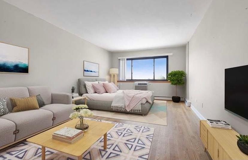 1st image of 607 W Wrightwood Ave APT 707