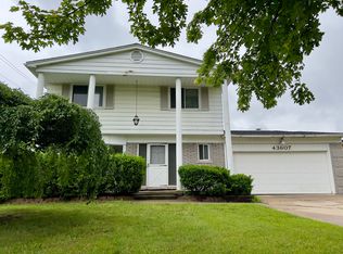 43607 Lancaster Ct, Canton, MI 48187