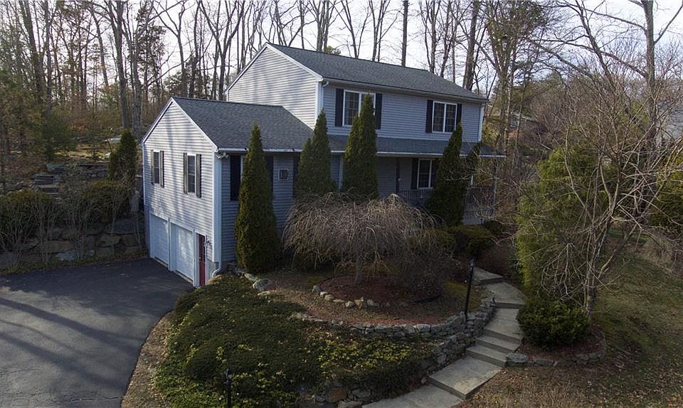 1st image of 34 Hopkins Ave