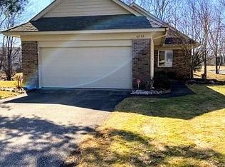 6963 Pinehurst Ln NE, Rockford, MI 49341