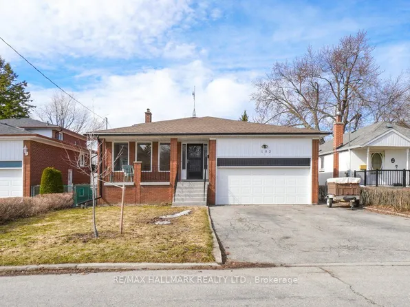 102 Rosemount Dr, Toronto, ON M1K 2X3