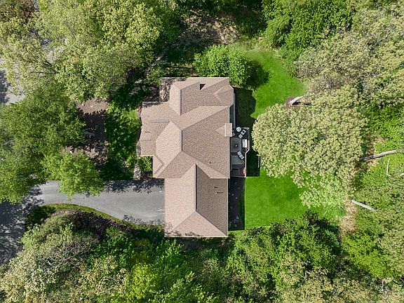 3rd image of 7023 Dunloe Ct NE