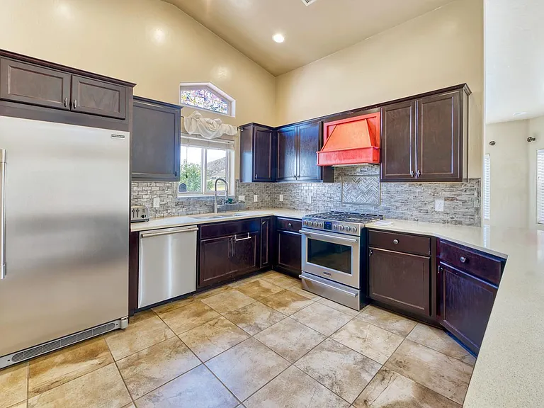 6422 E Saddlehorn Cir — Photo 4