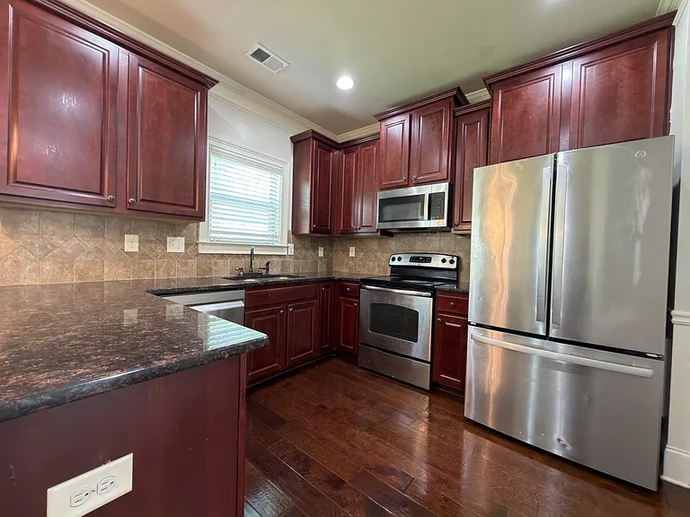 3635 Clarecastle Dr — Photo 10