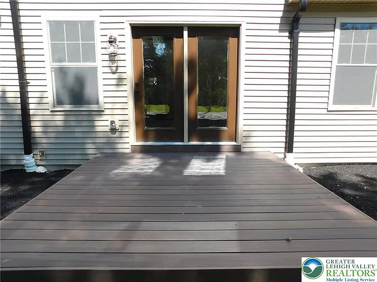 639 Linden St — Photo 7