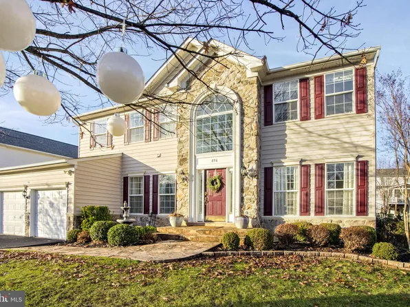 896 Rhonda Pl SE, Leesburg, VA 20175