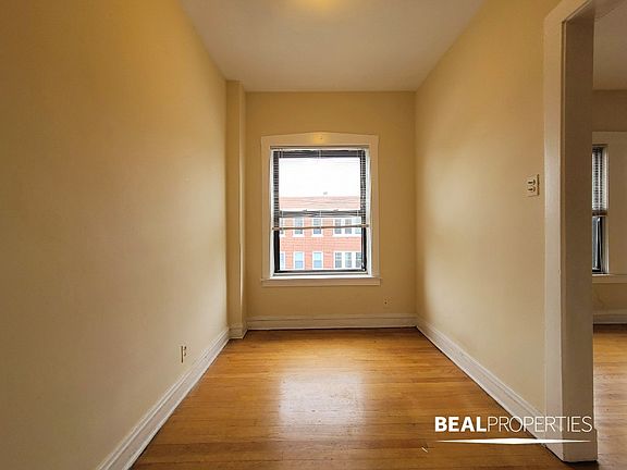 5th image of 2244 W Wilson Ave APT 307