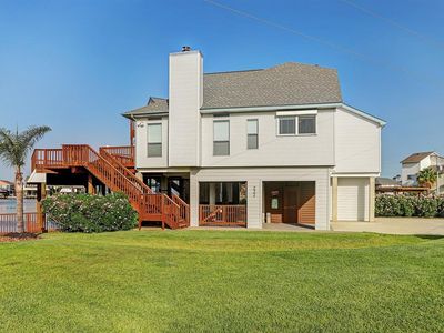 222 Lanai St, Tiki Island, TX, 77554