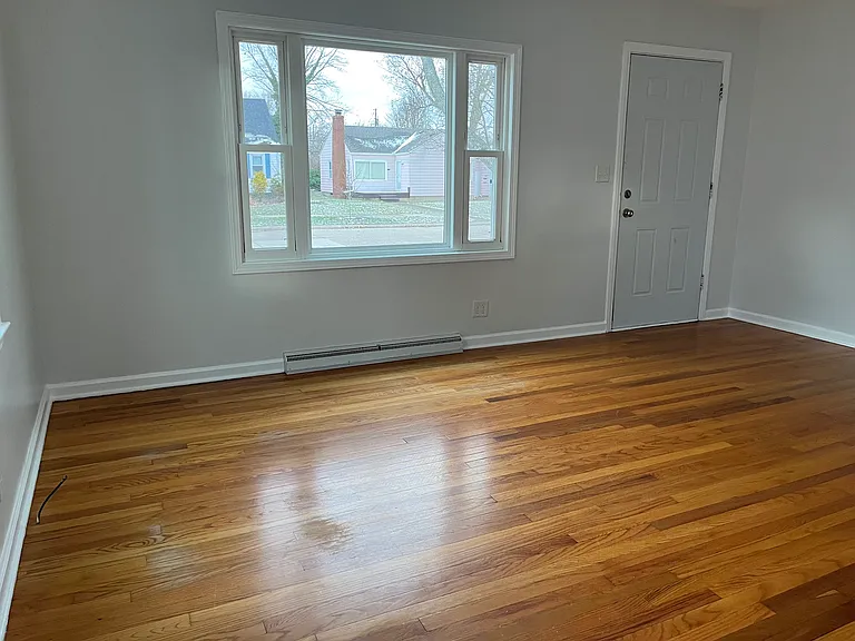 1218 Mohawk Ln — Photo 4