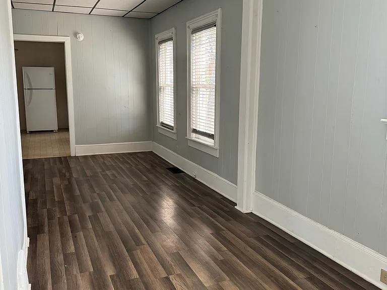 321 Expense St #1 — Photo 1