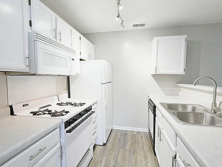 Light and bright Kitchen