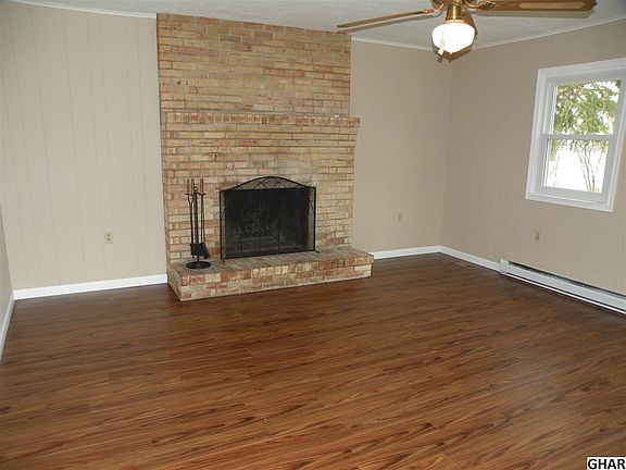3rd image of 1119 Floribunda Ln