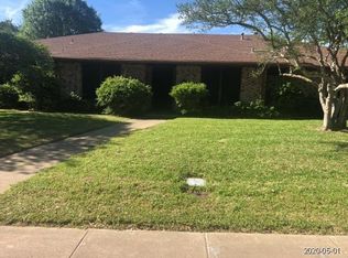 1341 Windingbrook Dr, Desoto, TX 75115