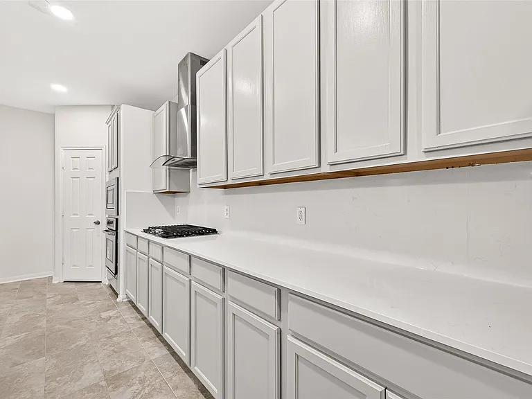 22303 Naple Hollow Ln — Photo 17