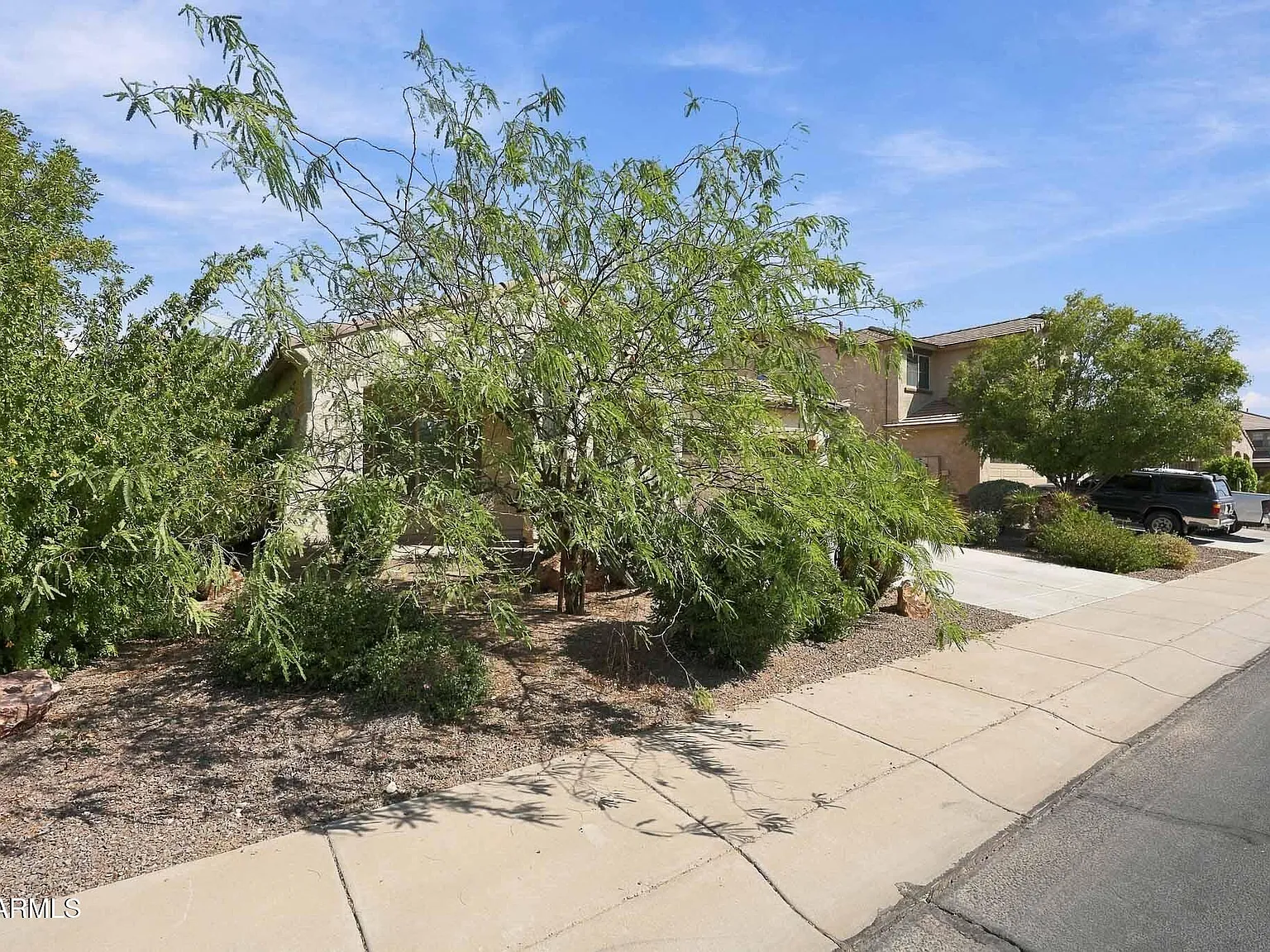 4 bed, 2.0 bath, 2131 sqft, $1,995 — Photo 3