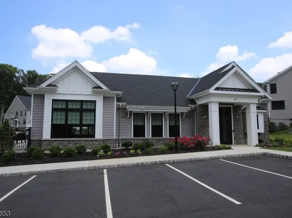 1 Swenson St, Denville, NJ 07834