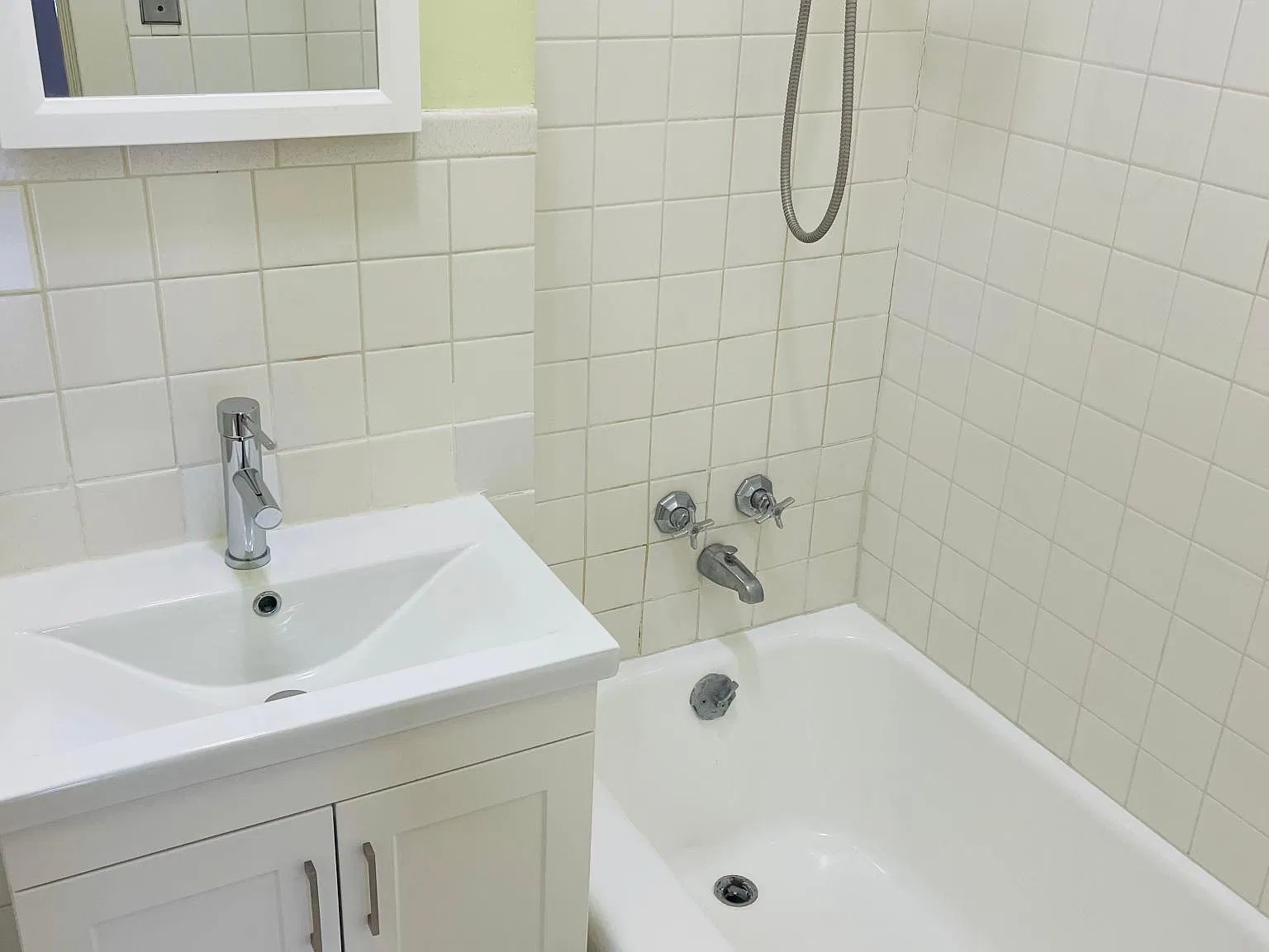 Studio, 425 sqft, $1,075 — Photo 4