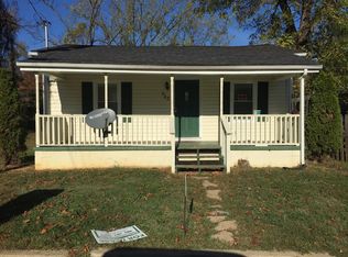 932 Hopson St, Johnson City, TN 37601