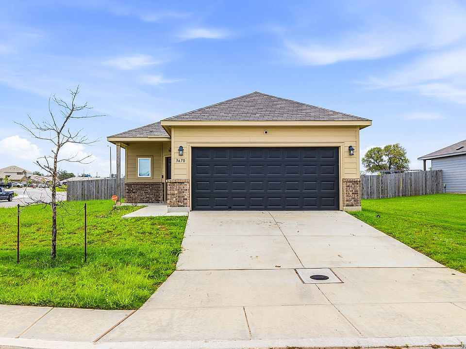 1st image of 3470 Mccrae Crossing